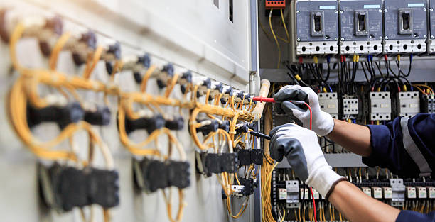 Professional Electrician technician working in Mission Hills, CA